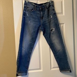 GAP Vintage Girlfriend Relaxed Fit Jeans Size 28R